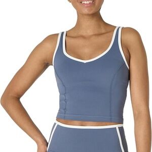 Amazon Essentials Womens Active FormFlex top and leggings